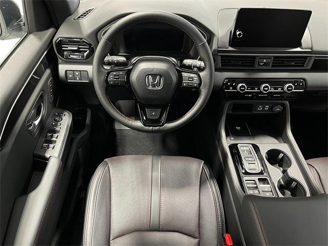 new 2025 Honda Pilot car, priced at $50,526