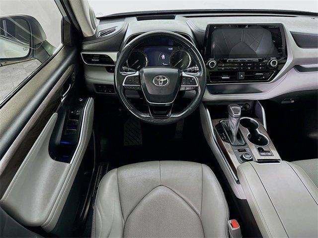 used 2021 Toyota Highlander car, priced at $37,375