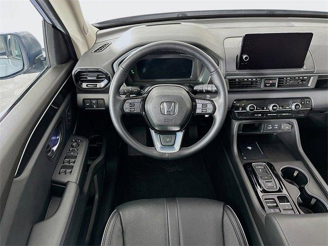 used 2025 Honda Pilot car, priced at $48,695