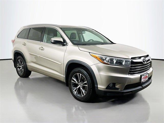 used 2016 Toyota Highlander car, priced at $18,800
