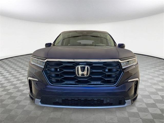 new 2025 Honda Pilot car, priced at $44,268