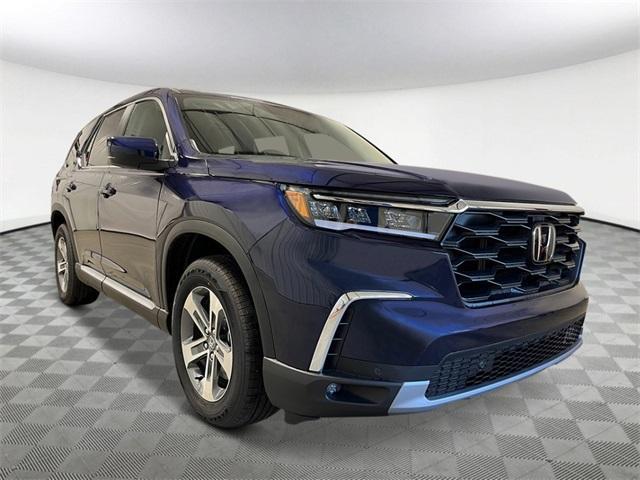 new 2025 Honda Pilot car, priced at $44,268