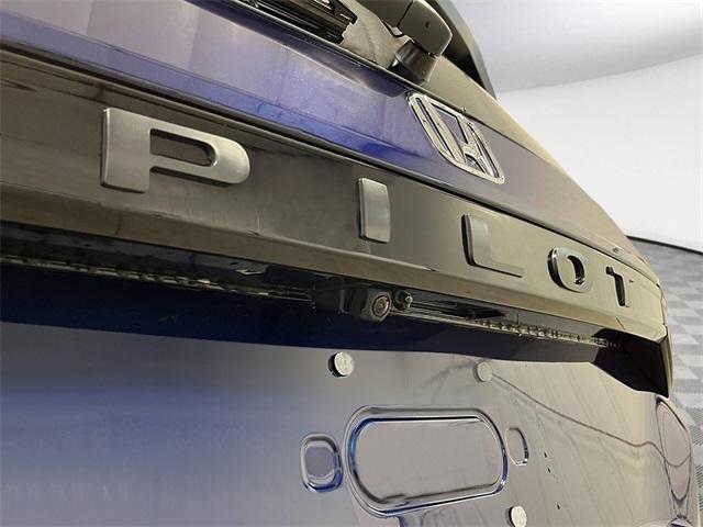 new 2025 Honda Pilot car, priced at $44,268