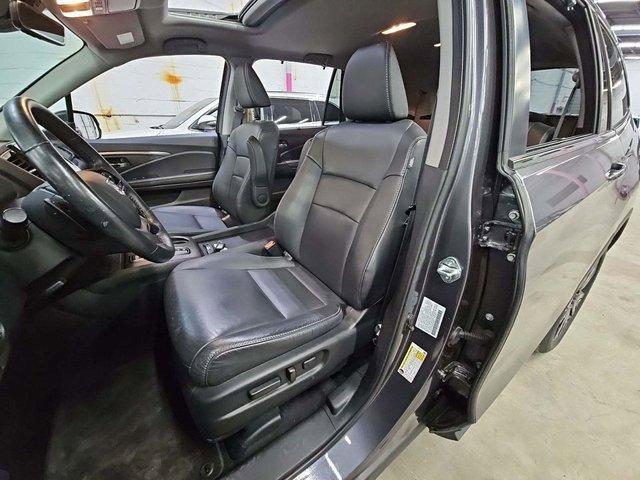 used 2022 Honda Pilot car, priced at $35,995