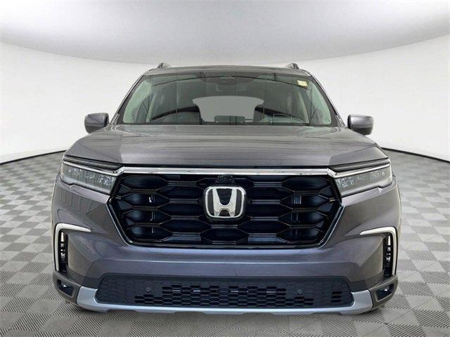 new 2025 Honda Pilot car, priced at $55,125