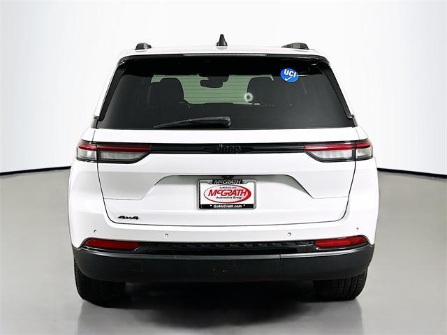 used 2022 Jeep Grand Cherokee car, priced at $27,305