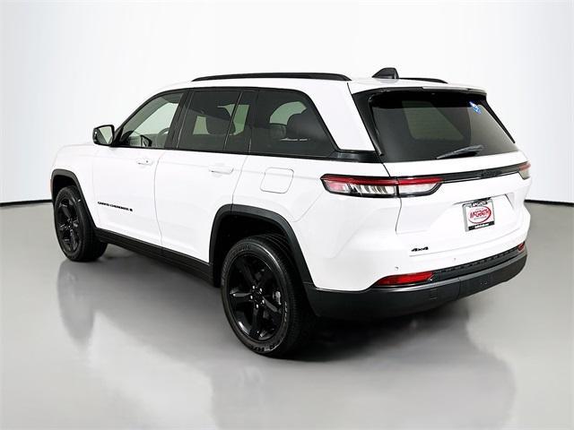 used 2022 Jeep Grand Cherokee car, priced at $27,305