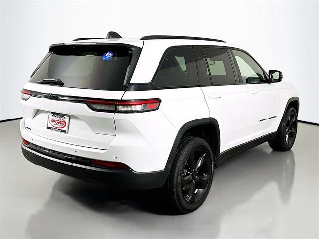 used 2022 Jeep Grand Cherokee car, priced at $27,305