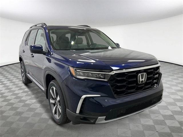 new 2025 Honda Pilot car, priced at $47,176