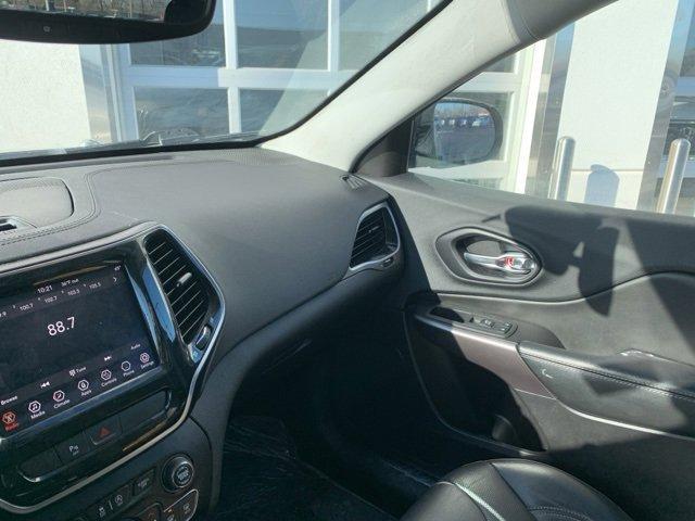 used 2019 Jeep Cherokee car