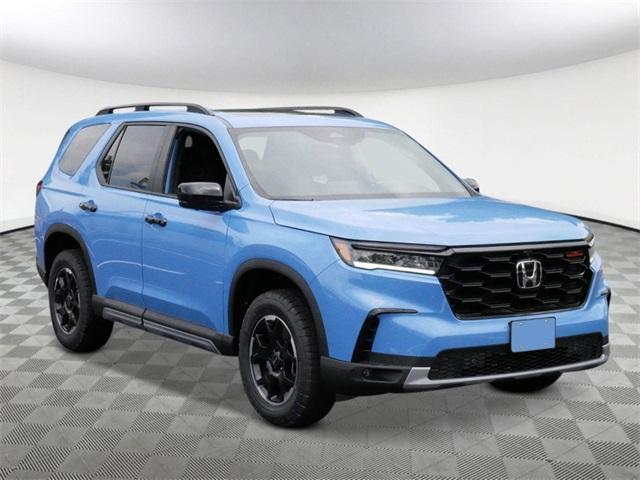 new 2025 Honda Pilot car, priced at $49,998