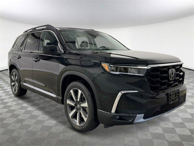 new 2025 Honda Pilot car, priced at $47,276