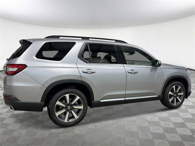 new 2025 Honda Pilot car, priced at $53,439