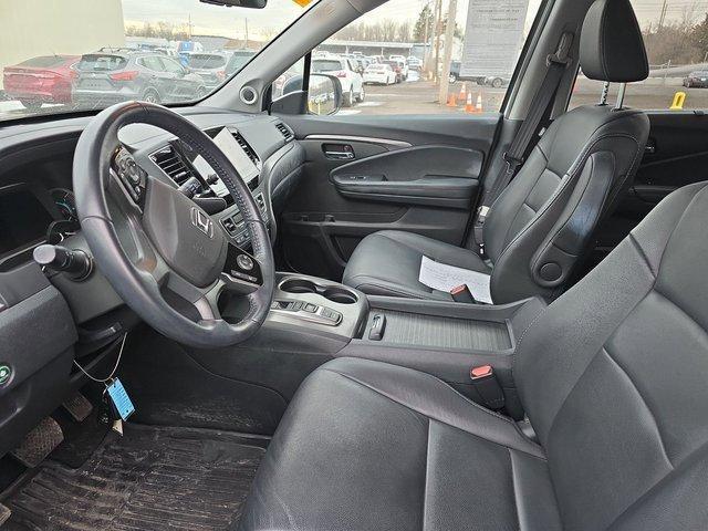 used 2022 Honda Pilot car, priced at $32,595