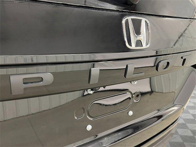 new 2025 Honda Pilot car, priced at $47,276