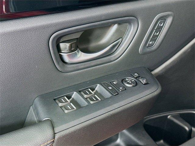 used 2025 Honda Pilot car, priced at $44,295