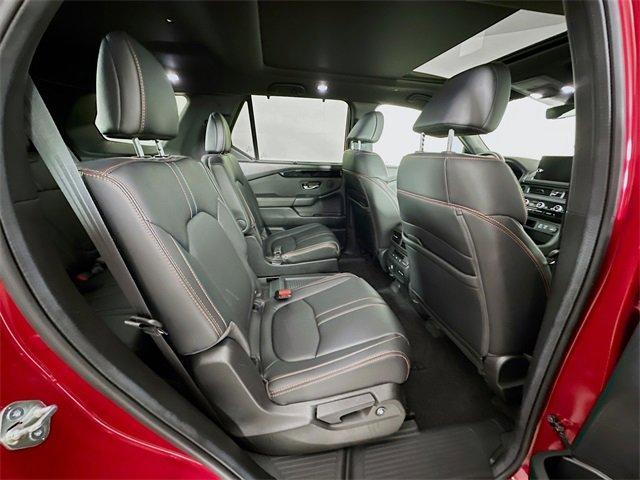 used 2025 Honda Pilot car, priced at $44,350