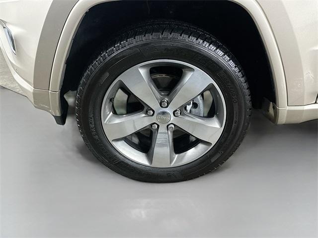 used 2015 Jeep Grand Cherokee car, priced at $17,500