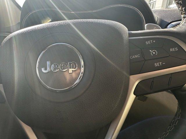 used 2015 Jeep Grand Cherokee car, priced at $17,500
