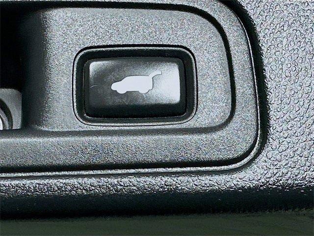 used 2022 Honda Pilot car, priced at $25,695