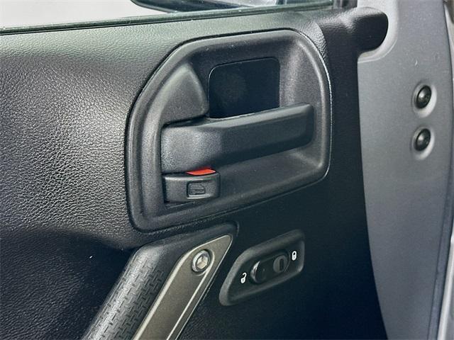 used 2015 Jeep Wrangler Unlimited car, priced at $17,000