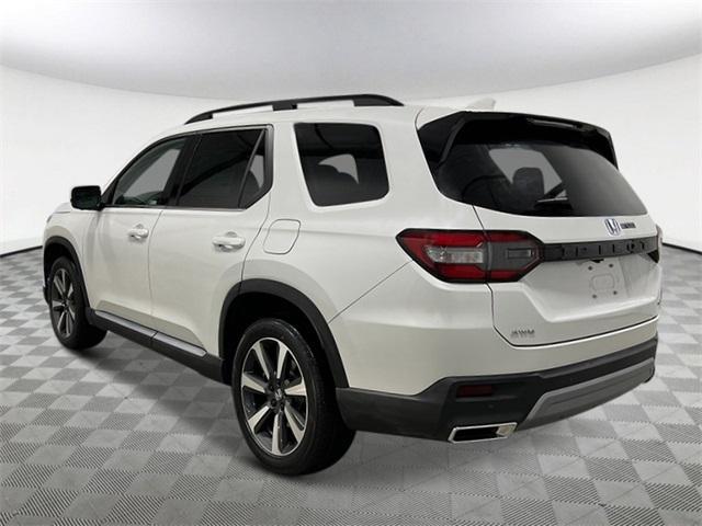 new 2025 Honda Pilot car, priced at $53,885