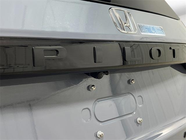 new 2025 Honda Pilot car, priced at $51,926