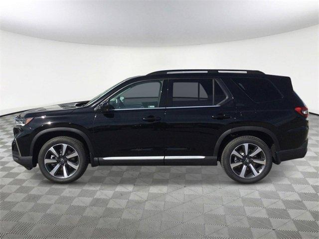 new 2025 Honda Pilot car, priced at $55,125