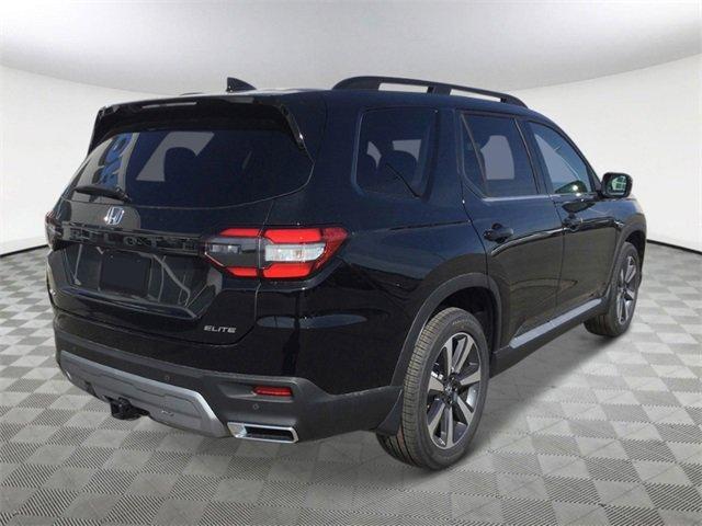 new 2025 Honda Pilot car, priced at $55,125