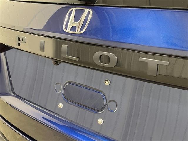 new 2025 Honda Pilot car, priced at $41,421