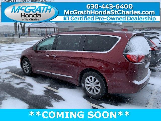 used 2017 Chrysler Pacifica car, priced at $12,802