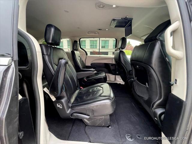 used 2021 Chrysler Pacifica car, priced at $17,999