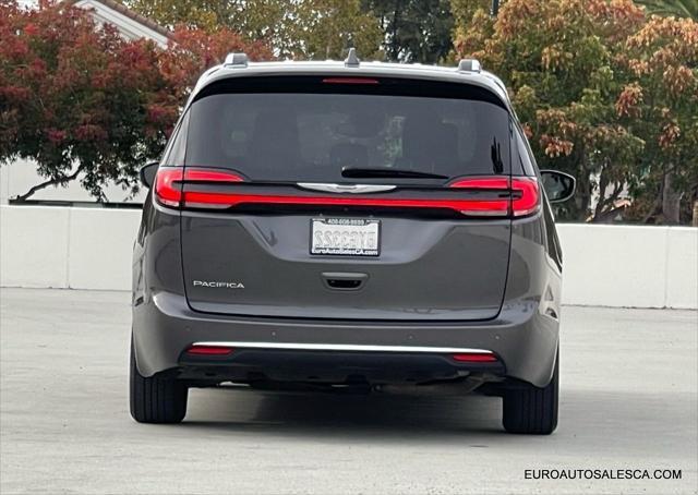 used 2021 Chrysler Pacifica car, priced at $17,999