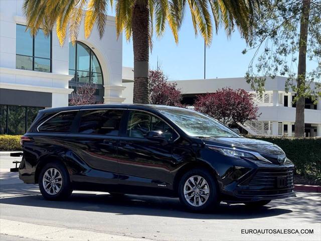 used 2021 Toyota Sienna car, priced at $30,500