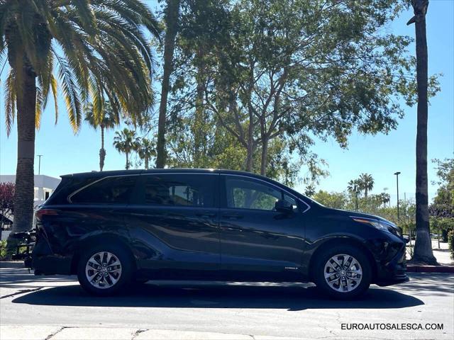used 2021 Toyota Sienna car, priced at $30,500