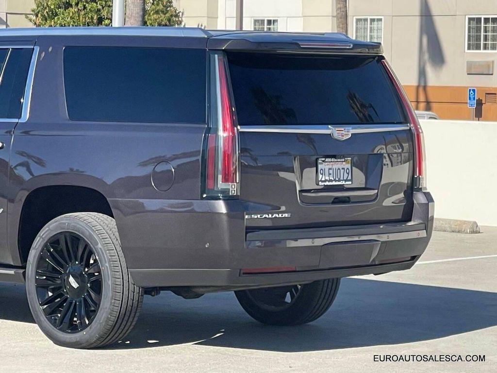 used 2017 Cadillac Escalade ESV car, priced at $26,888