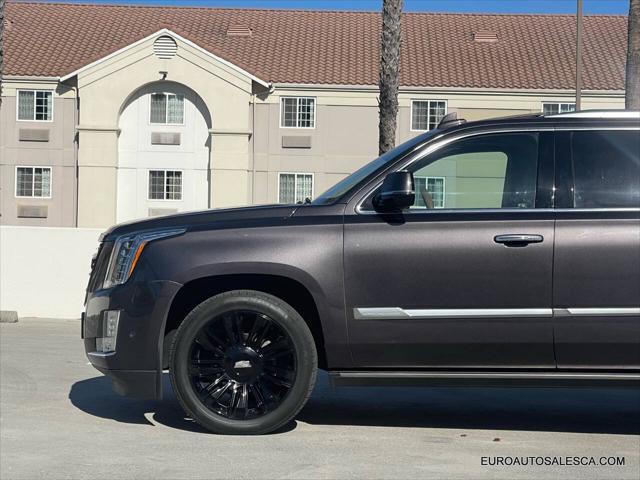 used 2017 Cadillac Escalade ESV car, priced at $29,888