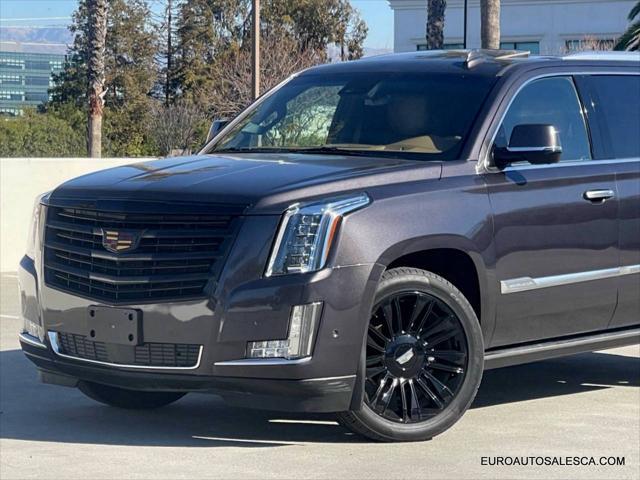 used 2017 Cadillac Escalade ESV car, priced at $29,888