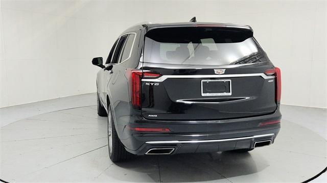 used 2022 Cadillac XT6 car, priced at $37,995