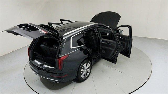 used 2022 Cadillac XT6 car, priced at $37,595