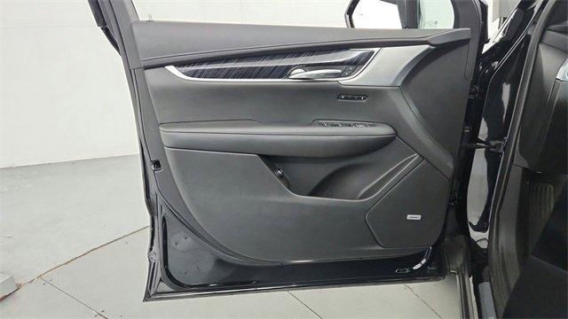 used 2022 Cadillac XT6 car, priced at $37,595