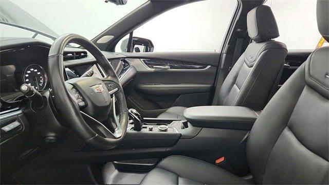 used 2022 Cadillac XT6 car, priced at $37,595
