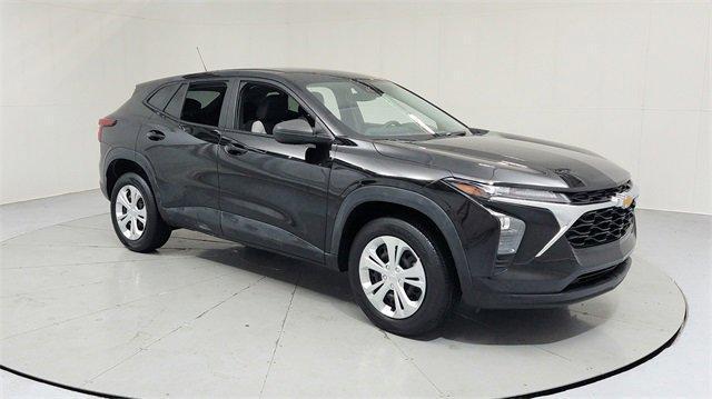 used 2024 Chevrolet Trax car, priced at $19,895
