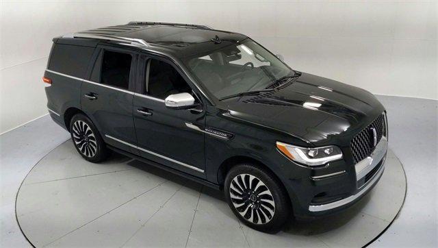 used 2022 Lincoln Navigator car, priced at $79,995