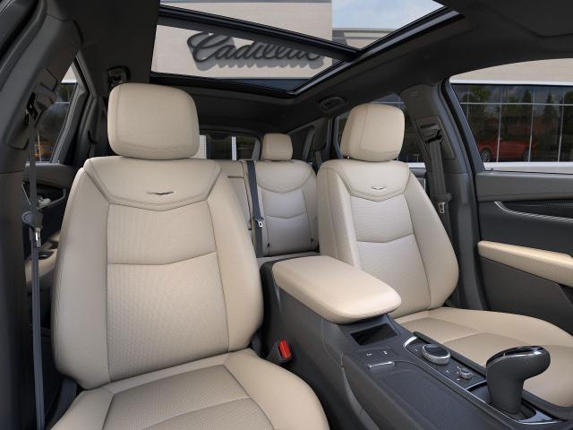 new 2025 Cadillac XT5 car, priced at $52,755
