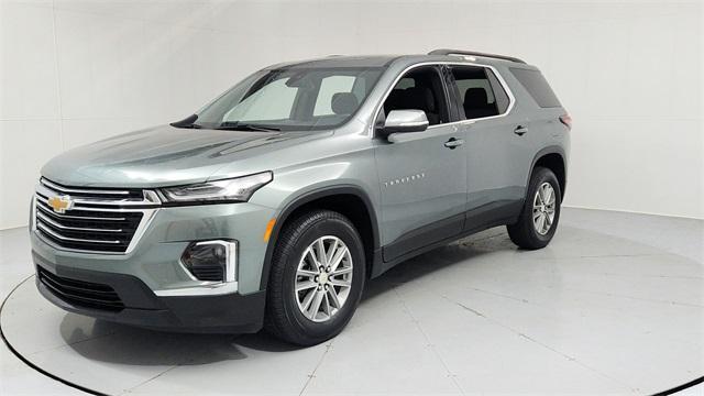 used 2023 Chevrolet Traverse car, priced at $32,995