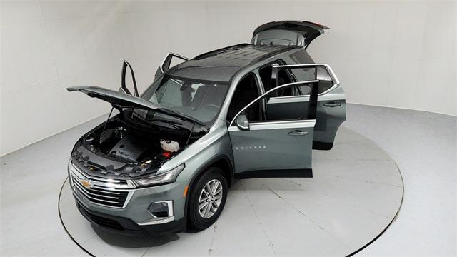 used 2023 Chevrolet Traverse car, priced at $32,995