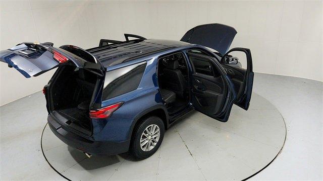 used 2023 Chevrolet Traverse car, priced at $36,995
