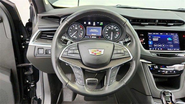 used 2023 Cadillac XT5 car, priced at $36,895