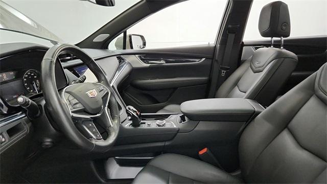 used 2023 Cadillac XT5 car, priced at $33,395